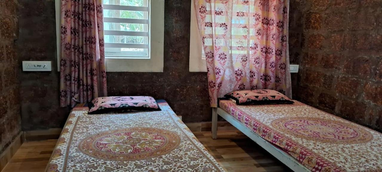 Riverstone Riverfront Stay Gokarna  Δωμάτιο φωτογραφία