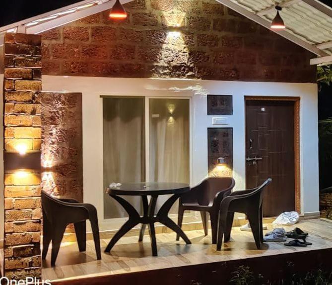 Riverstone Riverfront Stay Gokarna  Δωμάτιο φωτογραφία